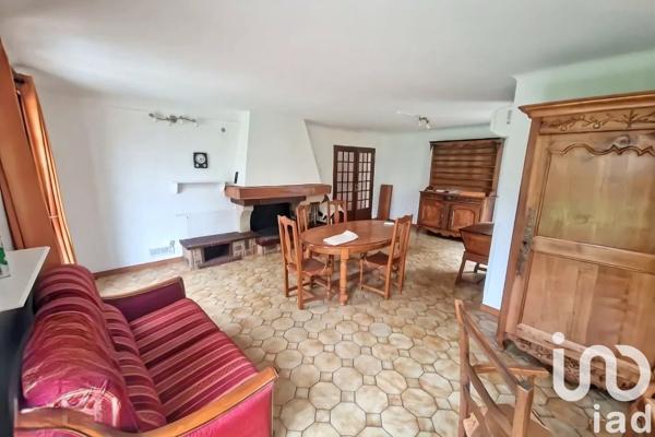 Maison traditionnelle 5 pièces de 127 m² à La Jarrie (17220)