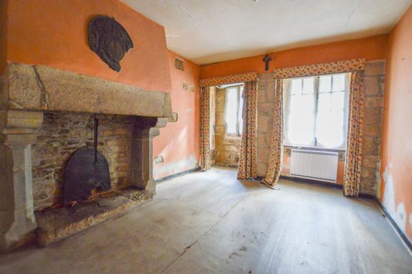 Maison 9 pièce(s) 5 chambre(s) 215 m²