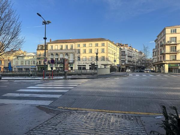 Opportunité Investisseur ? Appartement de 197 m² entièrement réaménagé et loué