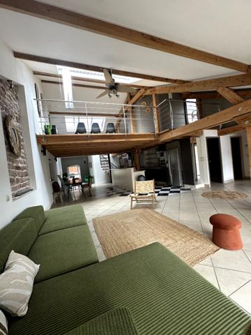 Opportunité Investisseur ? Appartement de 197 m² entièrement réaménagé et loué