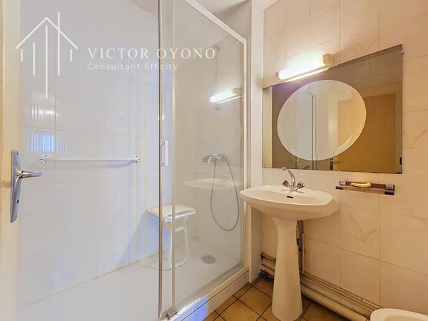 Appartement
         3 pièces
        - 70 m² 189 000 € *