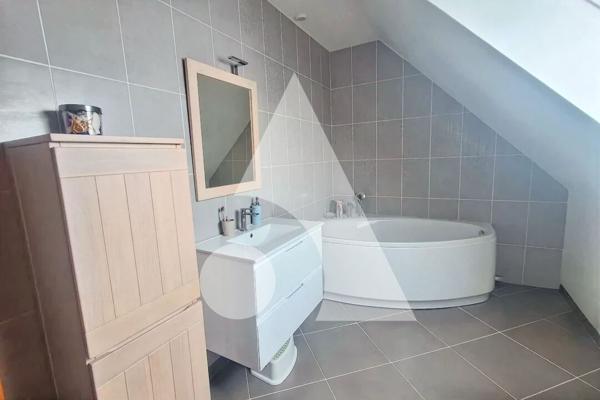 Maison 6 pièces 117.74 m2