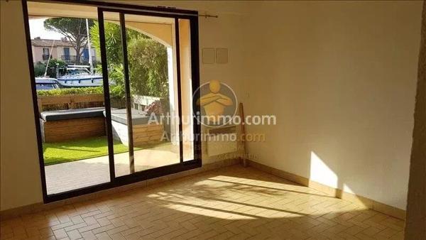 Location                                                      Appartement
                        
                     2 pièces                      27 m2                     à Grimaud