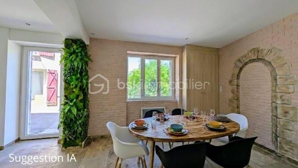 Eyguières, village provençal situé au pied du massif des Alpilles et son territoire est inclus dans le parc naturel régional des Alpilles, dans les Bouches-du-Rhône, séduit par son authenticité, son atmosphère paisible et son riche patrimoine. 
Riche du charme typique de la Provence, entre architecture traditionnelle, commerces de proximité et activités touristiques, il offre un cadre de vie agréable où il fait bon flâner et profiter de la douceur de vivre provençale. 

Située dans le secteur historique, calme, et particulièrement recherché de la commune de Eyguières, cette maison de village entièrement refaite à neuf saura vous séduire par la qualité de ses prestations et son esthétique soignée. 
Rénovée avec goût, en utilisant des matériaux de qualité, elle offre un cadre de vie à la fois moderne et chaleureux. 
Chaque détail a été pensé pour allier confort et élégance, faisant de cette maison un bien prêt à vivre.

RDC : Cuisine de 20 m² ainsi qu'une pièce supplémentaire de 11 m² offrant de nombreuses possibilités d' aménagement (arrière-cuisine, salon ou espace de vie supplémentaire)
1er étage : Pièce de 18 m² offrant l'option d'être aménager en chambre ou en pièce de vie, à votre convenance. Elle dispose également de 2 balcons, chacun accessible par une porte-fenêtre.
Ce niveau comprend également 1 salle d'eau de 10 m² avec un WC complétant l'étage.
2ème et dernier étage : Un espace de 15 m² avec fenêtre de toit à aménager selon vos  besoins.
La maison offre ainsi de multiples possibilités d'agencement et peut être entièrement repensée selon votre style de vie.
Mitoyenne des deux côtés, elle bénéficie néanmoins d’un environnement paisible, idéal pour profiter du calme tout en restant à proximité immédiate du centre du village et de ses commerces. 
Vous apprécierez également la présence d’un garage en copropriété, un atout rare pour ce type de bien. 

Les atouts : 
Maison entièrement rénovée 
Matériaux de qualité 
Très bon état général 
VMC 
Radiateurs électriques
Esthétique soignée et moderne 
Quartier historique prisé au calme 
Proximité commerces et centre village 
Garage en copropriété ( véritable avantage dans ce  secteur où ce type de bien est rare et prisé)
Ne ratez pas cette opportunité pour une résidence principale ou secondaire.

Une visite s'impose pour découvrir tout le charme et le potentiel de ce bien. 

Dans un souci de qualité et de sérénité des visites, nous vous remercions de bien vouloir nous présenter, préalablement à toute organisation de rendez-vous, une pièce d'identité ainsi qu'un accord de principe de prêt immobilier attestant de vos capacités d’emprunt de financement délivrée par votre banque ou votre professionnel du financement.

Contactez moi rapidement pour un rendez-vous.