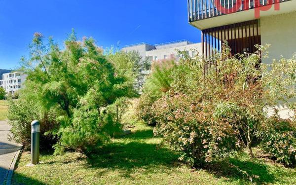 Appartement à vendre    2 pièces • 45 m2 Bruges