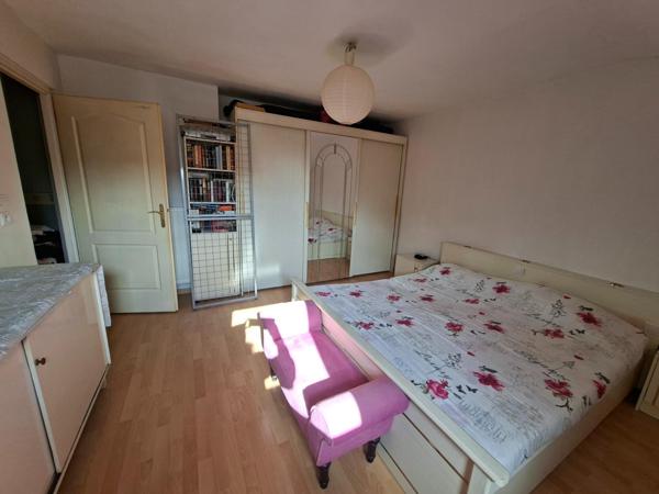 Jolie maison dans rue calme!