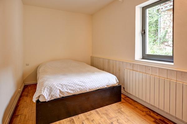 Le Temple-sur-Lot (47110) Maison en pierre rénovée avec piscine et dépendances