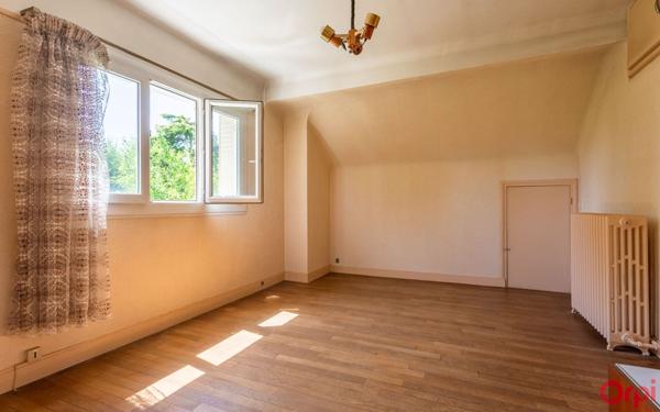 Maison à vendre    5 pièces • 113 m2 Sainte-Geneviève-des-Bois