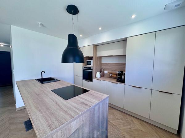 Maison  Neuve, 3 chambres à Cournon D Auvergne