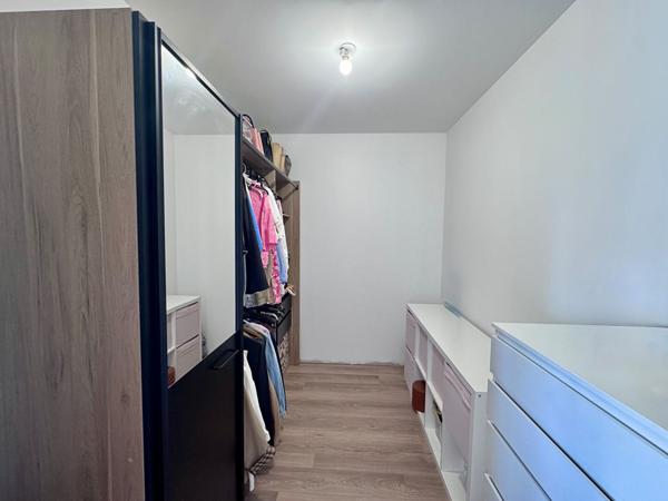 Maison  Neuve, 3 chambres à Cournon D Auvergne