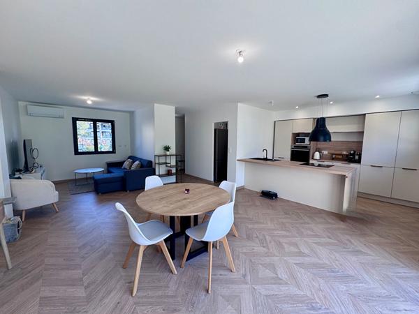 Maison  Neuve, 3 chambres à Cournon D Auvergne