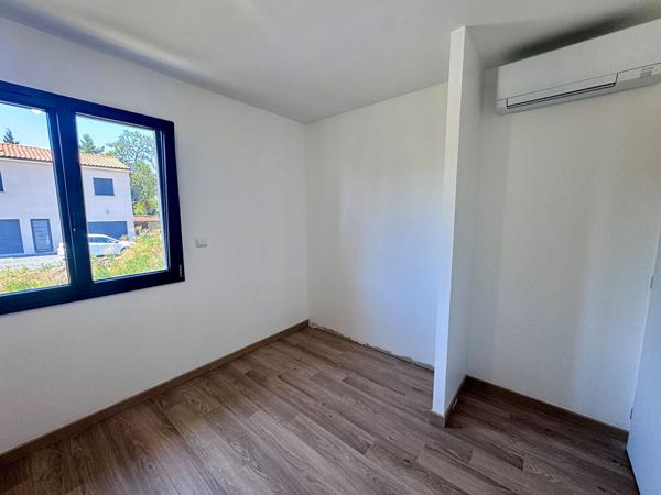 Maison  Neuve, 3 chambres à Cournon D Auvergne