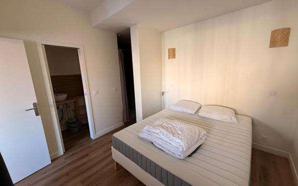 Appartement à louer    2 pièces • 37,14 m2 Paris 10