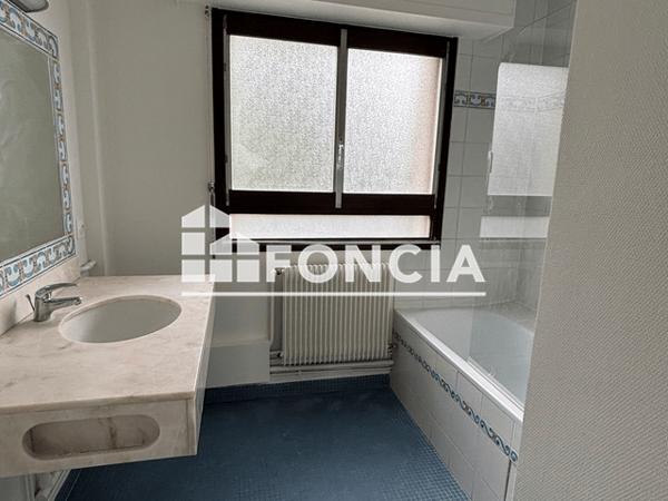 Location Appartement 3 pièces 80 m² - RESIDENCE LA MOUILLERE Orleans 45100