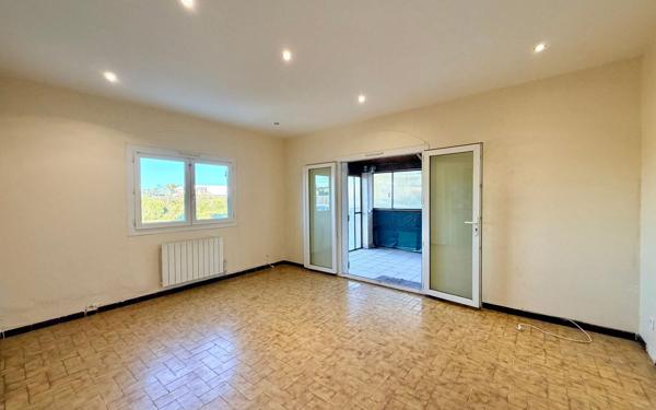 Appartement à vendre    6 pièces •  Marguerittes