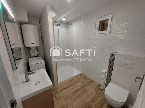 PLAIN PIED RENOVE ENTRE PORT, COMMERCES ET PLAGE