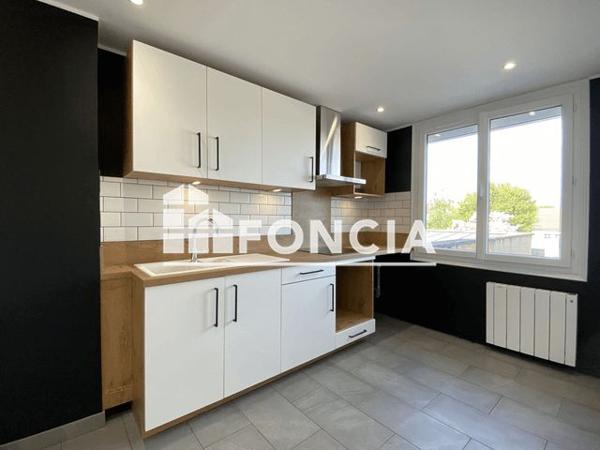 Location Appartement 2 pièces 39.81 m² - 62 RUE FREDERIC JOLIOT CURIE Mainvilliers 28300