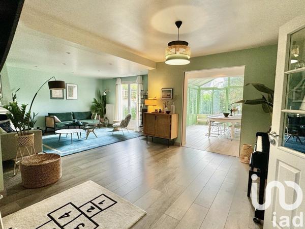 Maison 7 pièces de 213 m² à Chatou (78400)