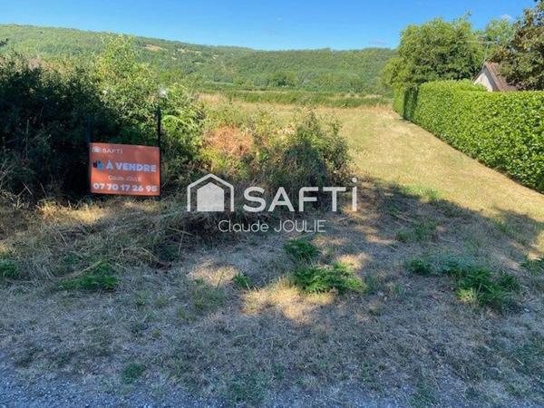 Terrain à bâtir de 2266 m² à VILLEFRANCHE de ROUERGUE