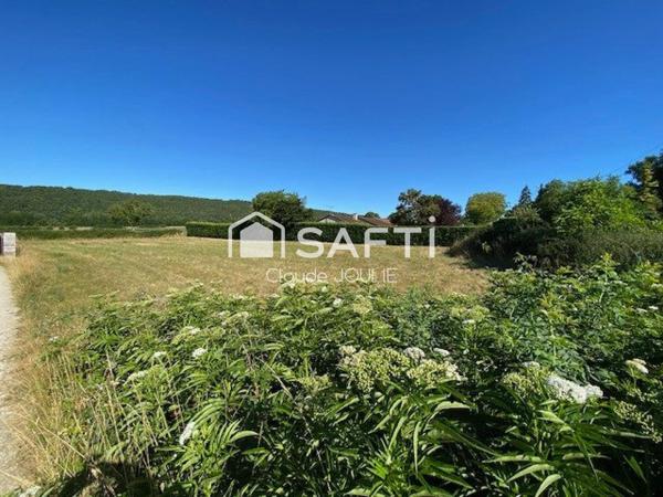 Terrain à bâtir de 2266 m² à VILLEFRANCHE de ROUERGUE