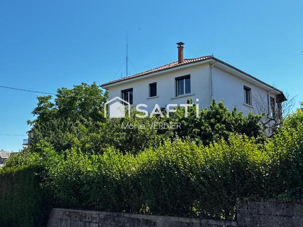 Maison de 140 m2 au centre de Montbazens