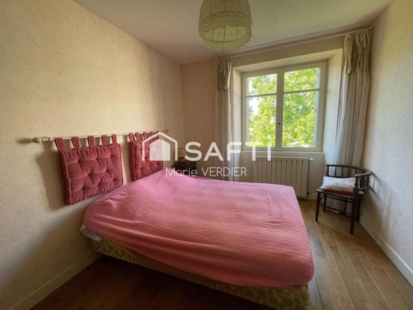 Maison de 140 m2 au centre de Montbazens