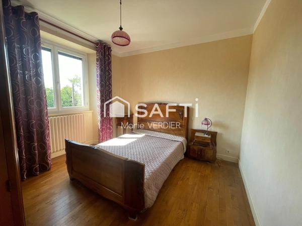 Maison de 140 m2 au centre de Montbazens