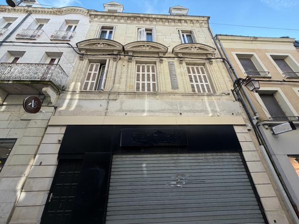IMMEUBLE SUR 3 NIVEAUX + GRENIER