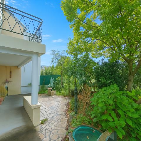 Maison Saint Pierre Des Corps proche toutes commodités, fil Bleu, Gare TGV, écoles, commerces, tram