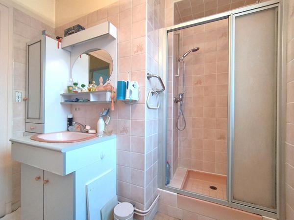 Maison Saint Pierre Des Corps proche toutes commodités, fil Bleu, Gare TGV, écoles, commerces, tram