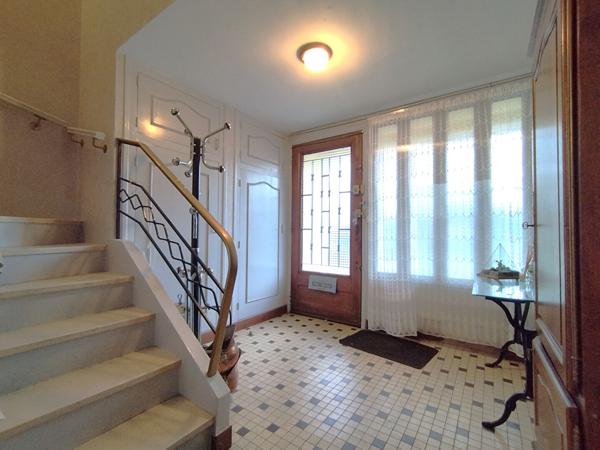 Maison Saint Pierre Des Corps proche toutes commodités, fil Bleu, Gare TGV, écoles, commerces, tram