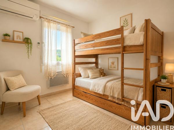 Appartement à vendre 4 pièces 81,66 m² Nîmes