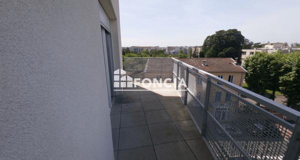 À vendre Appartement 4 pièces 78.64 m² - Décines-charpieu 69150