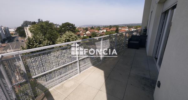 À vendre Appartement 4 pièces 78.64 m² - Décines-charpieu 69150