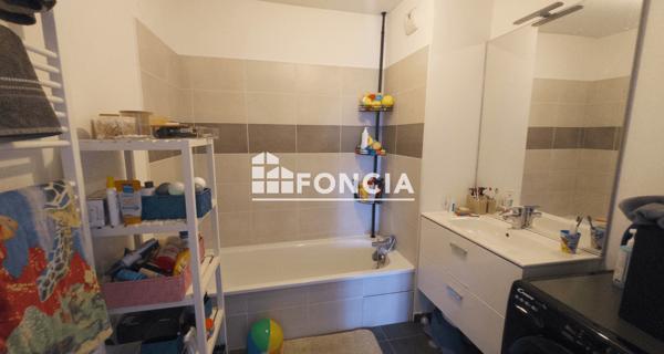 À vendre Appartement 4 pièces 78.64 m² - Décines-charpieu 69150