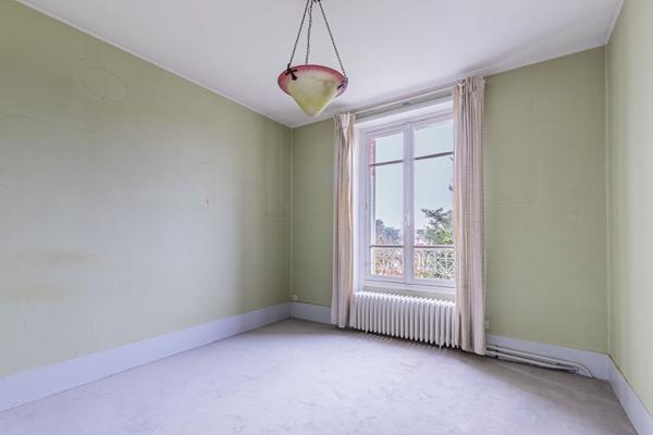 BIEN D'EXCEPTION DE TYPE MEULIERE