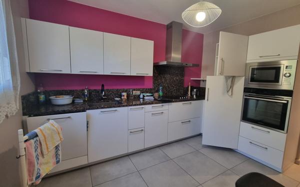 Maison à vendre    3 pièces •  Neuville-sur-Saône