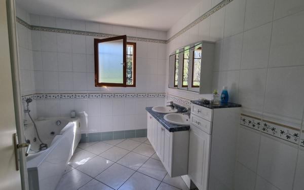 Maison à vendre    3 pièces •  Neuville-sur-Saône