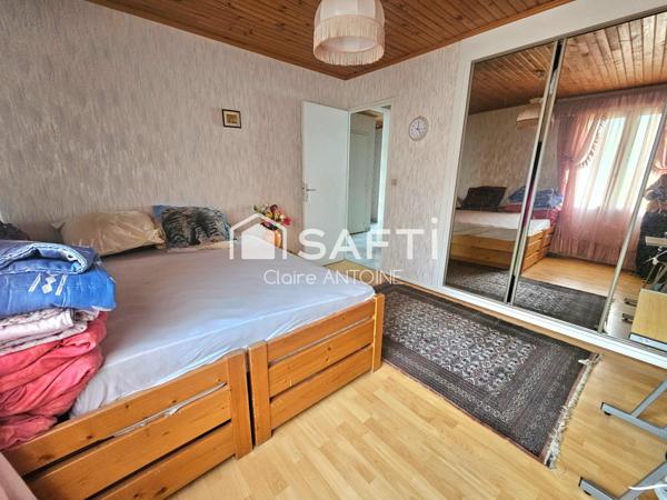 Maison familiale de 99 m² à Montereau avec 4 chambres.