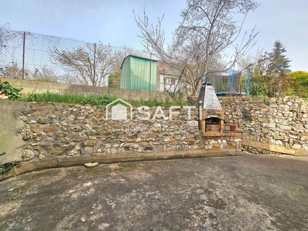 Maison familiale de 99 m² à Montereau avec 4 chambres.