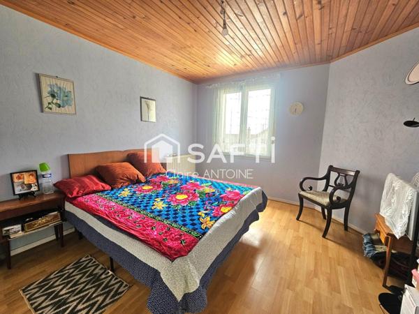 Maison familiale de 99 m² à Montereau avec 4 chambres.