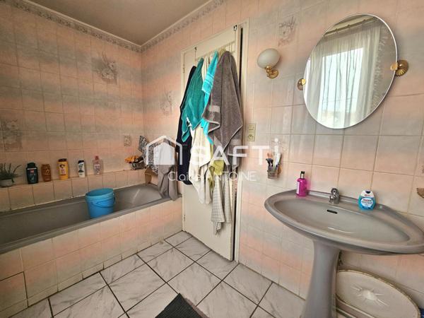 Maison familiale de 99 m² à Montereau avec 4 chambres.