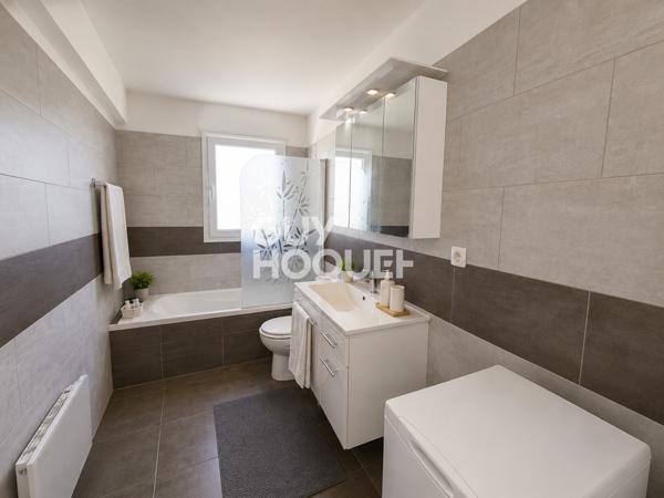 STUDIO DE 37 m² AVEC PARKING ET CAVE