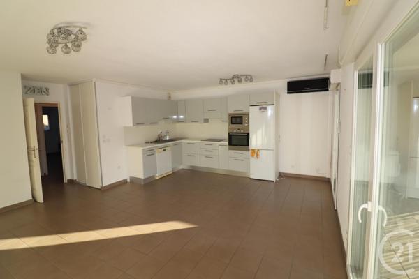 Appartement F3 à vendre  3 pièces - 65,54 m2 FREJUS - 83