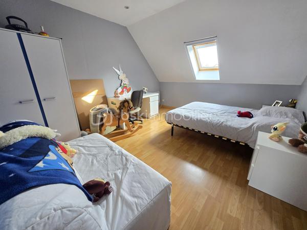 Maison de village de 281 m²