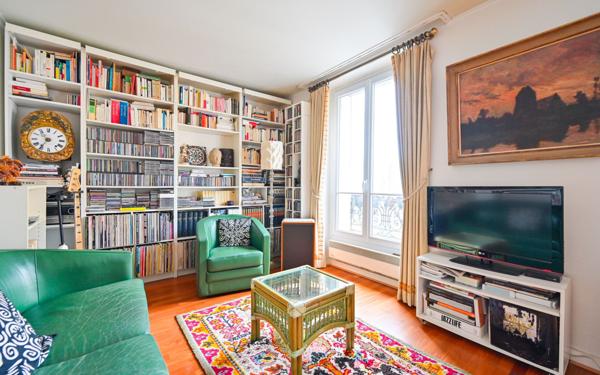 Appartement à vendre    3 pièces • 51,72 m2 Paris 19