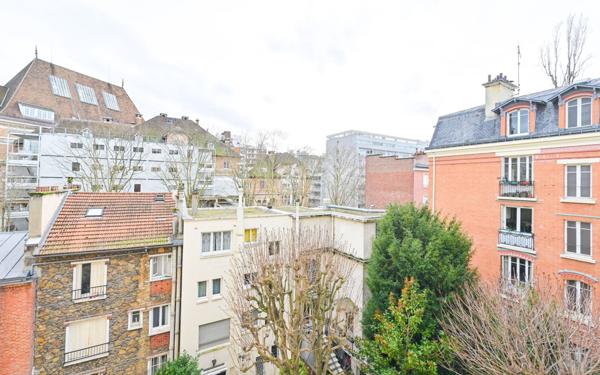 Appartement à vendre    3 pièces • 51,72 m2 Paris 19