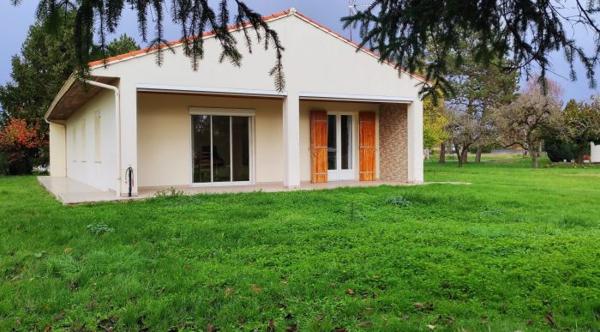 Maison plain-pied Les Gonds hameau 88 m²
