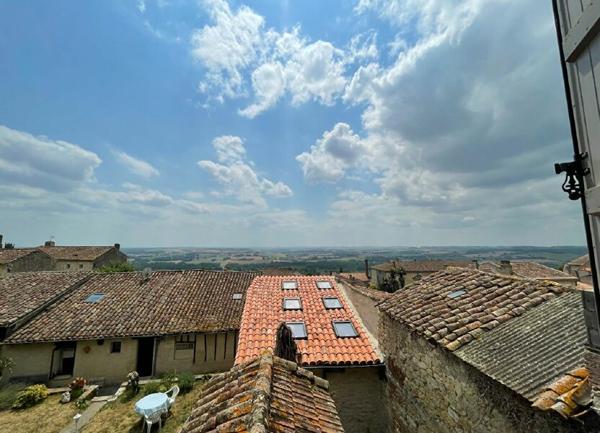 Maison à vendre    6 pièces •  Lectoure