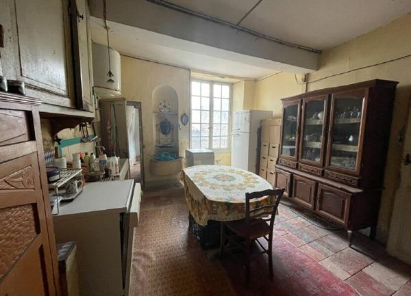 Maison à vendre    6 pièces •  Lectoure